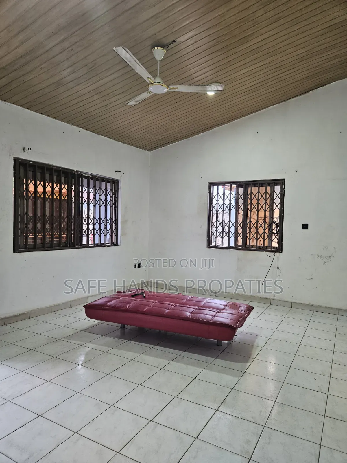2bdrm House in Lakeside, Accra Metropolitan for rent