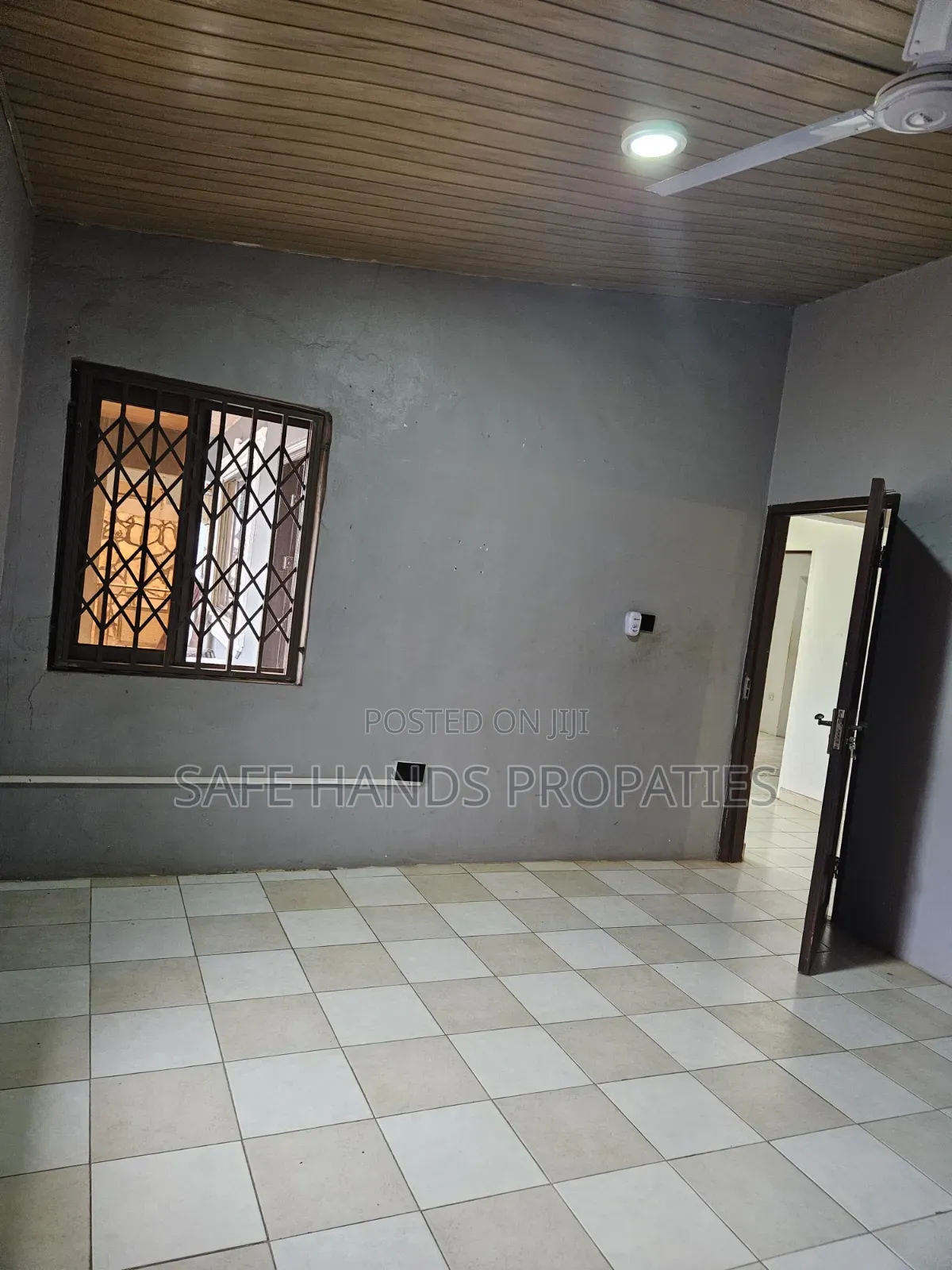 2bdrm House in Lakeside, Accra Metropolitan for rent