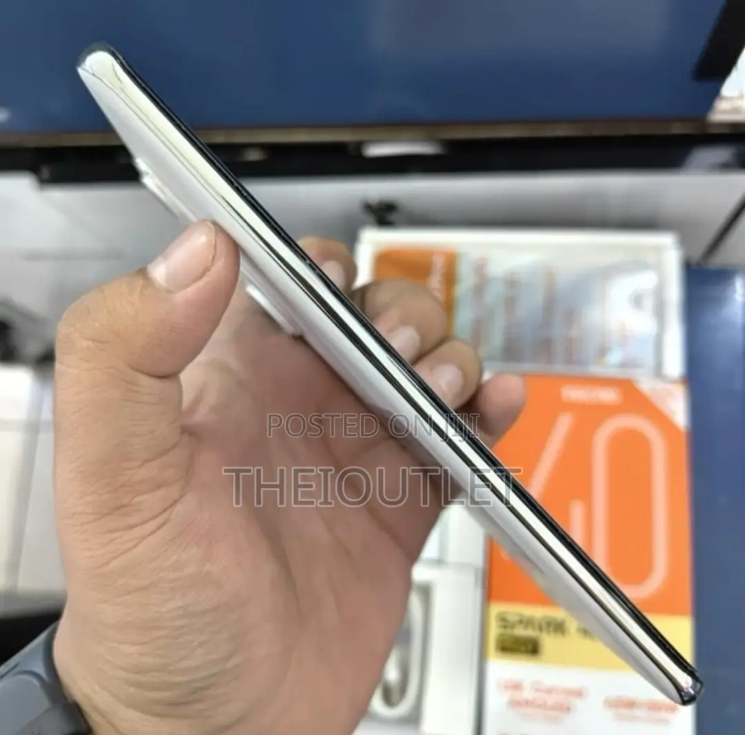 New Tecno Spark 40 Pro+ 256 GB Silver