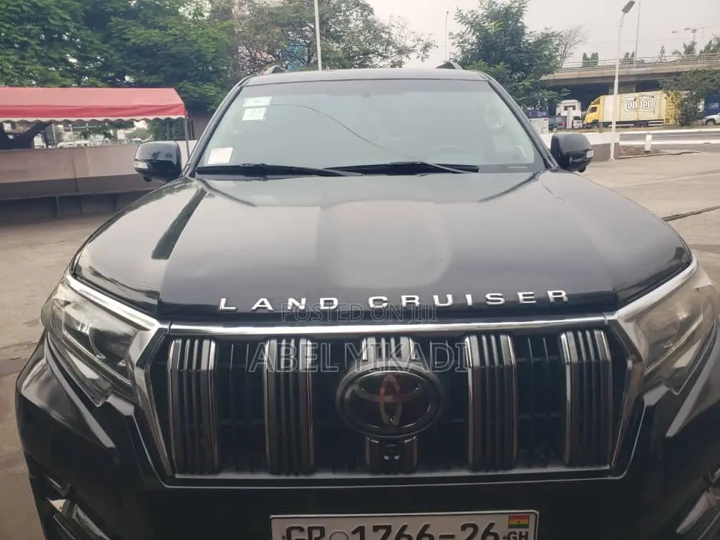 Toyota Land Cruiser Prado 2018 Black