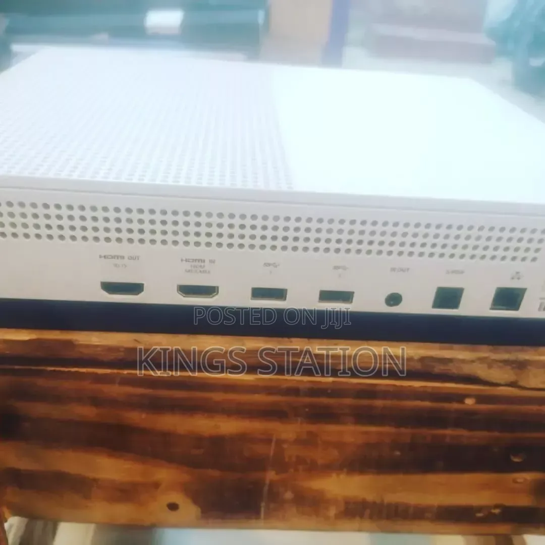Xbox One S