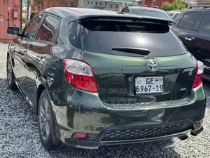 Toyota Matrix S Hatchback AWD (2.4L 4cyl 4A) 2012 Green