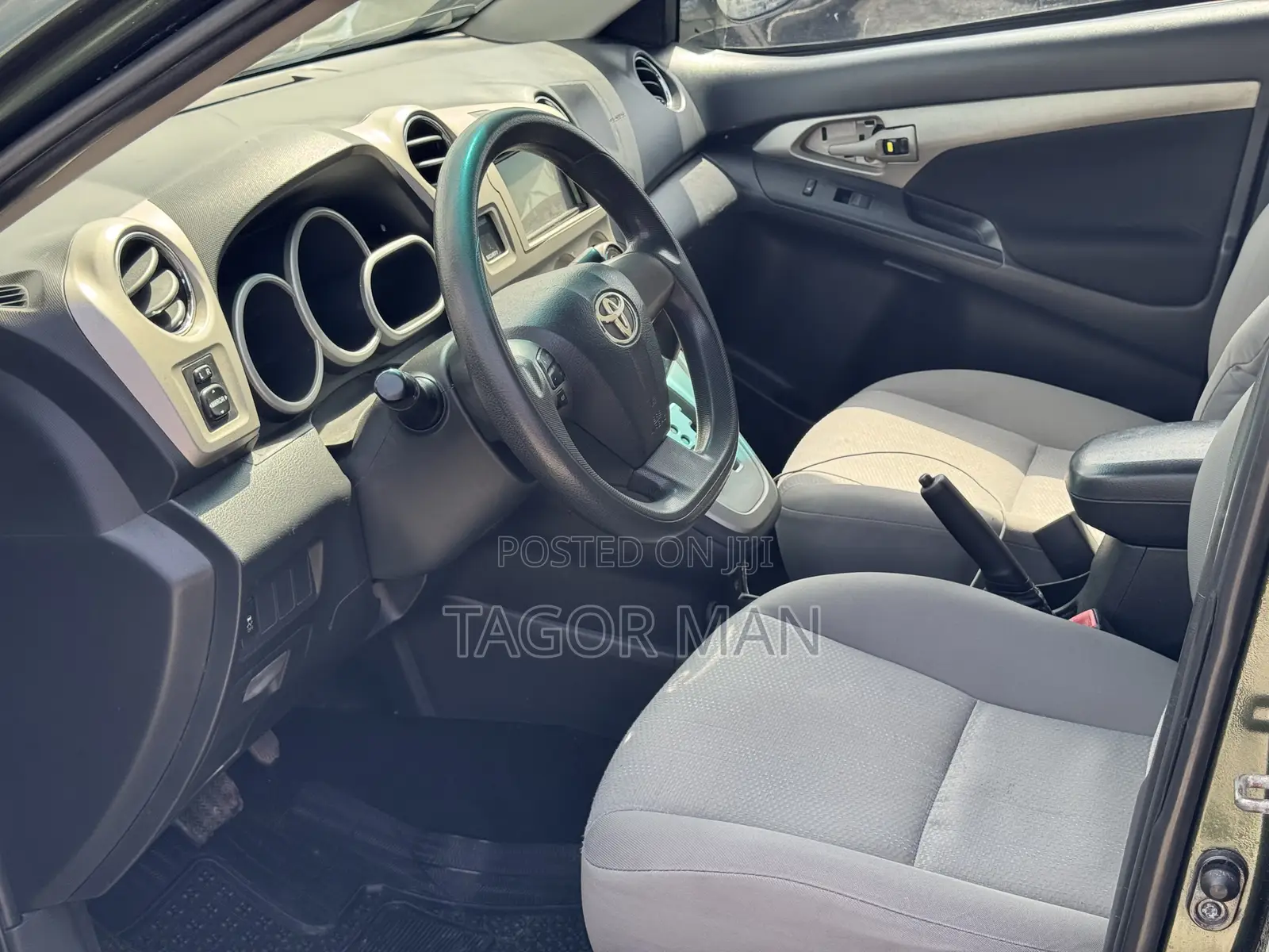 Toyota Matrix S Hatchback AWD (2.4L 4cyl 4A) 2012 Green