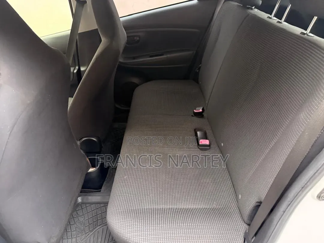 Toyota Vitz 2015 White