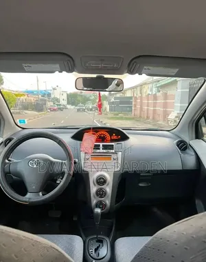 Toyota Yaris 2010 Black