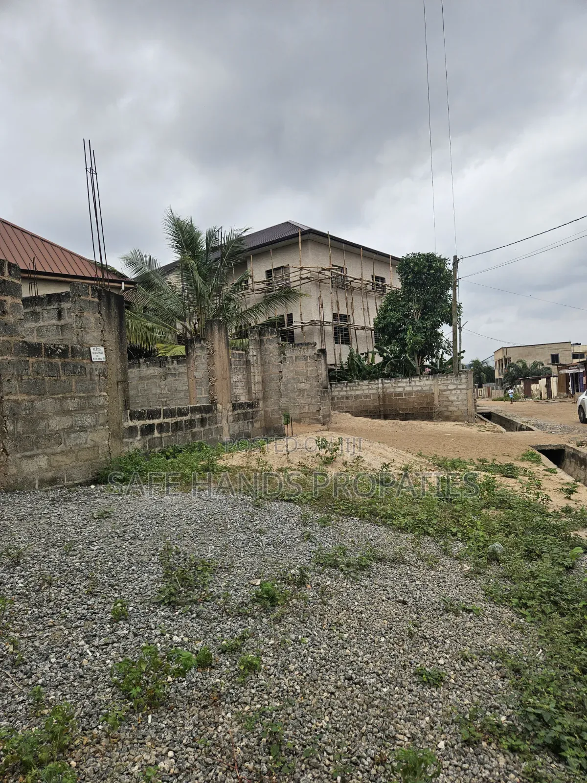 One Plot of Land for Sale