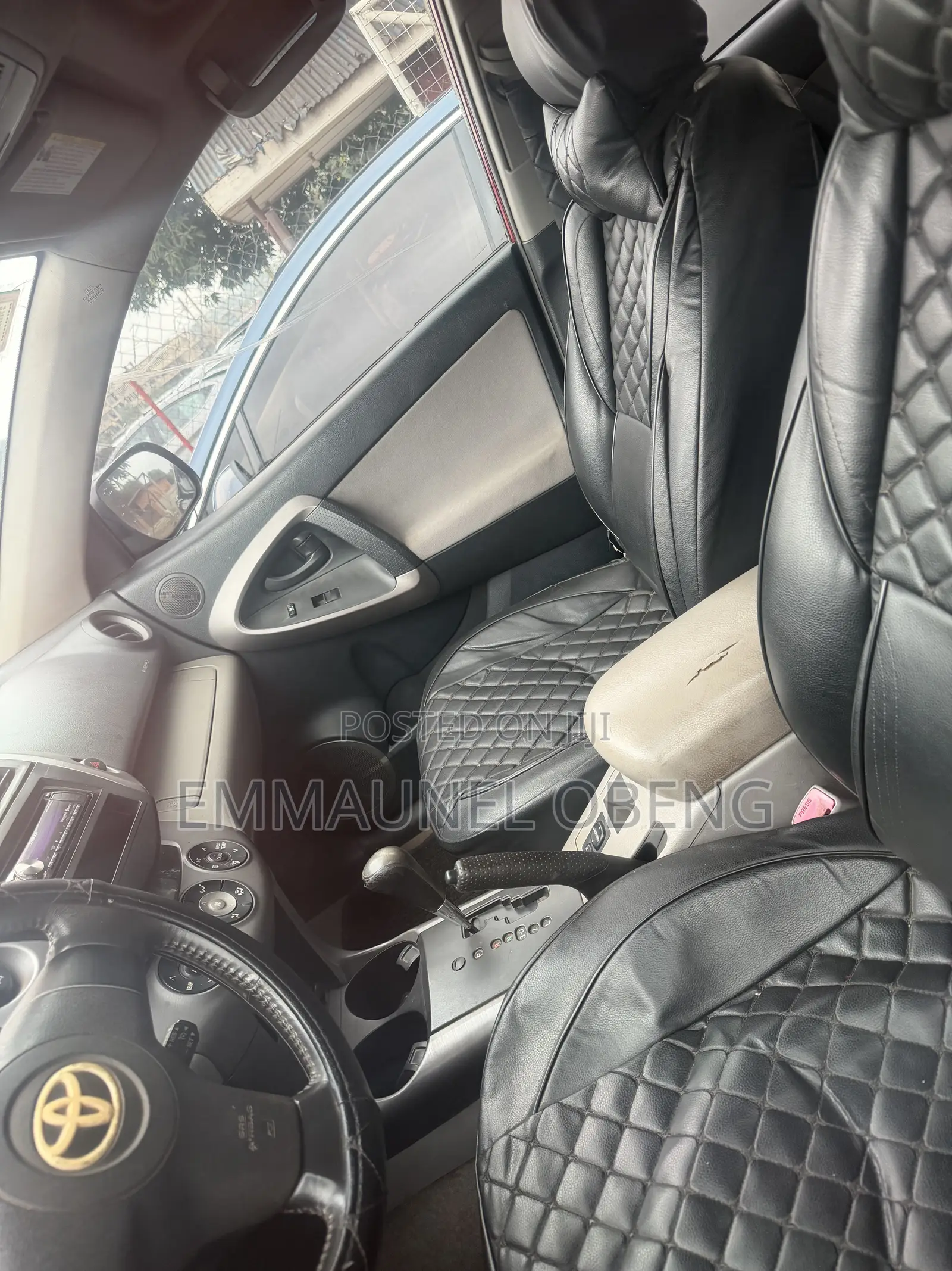 Toyota RAV4 2011 Red