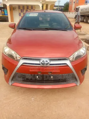 Toyota Yaris L Hatchback 5dr 2016 Red