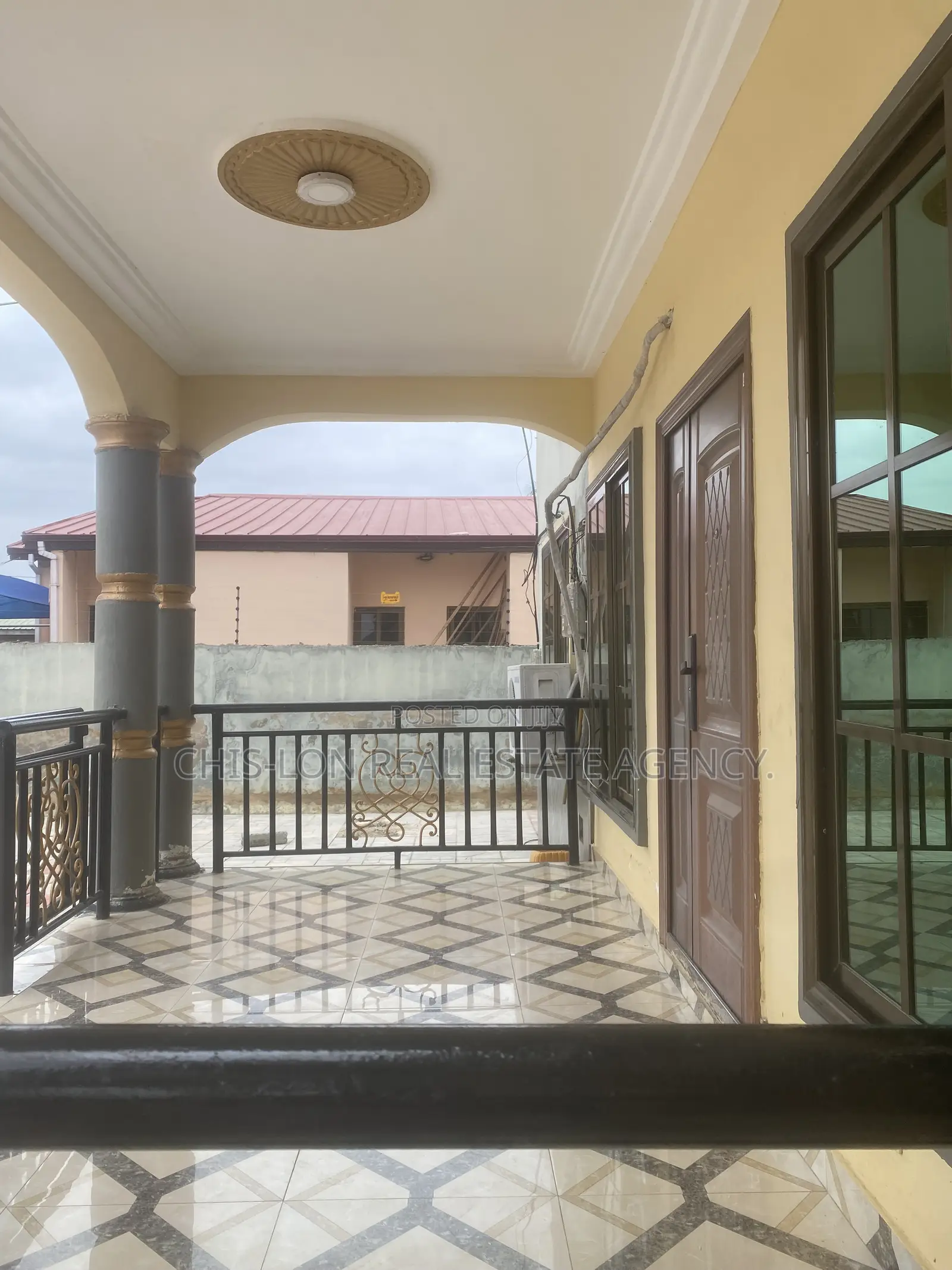 2bdrm Apartment in Kasoa Amanfrom Top for rent