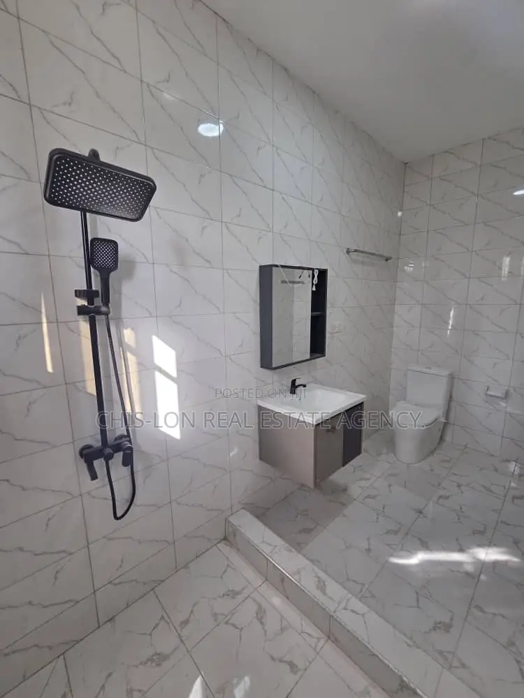 3bdrm House in Kasoa Tuba, Toll Booth for rent