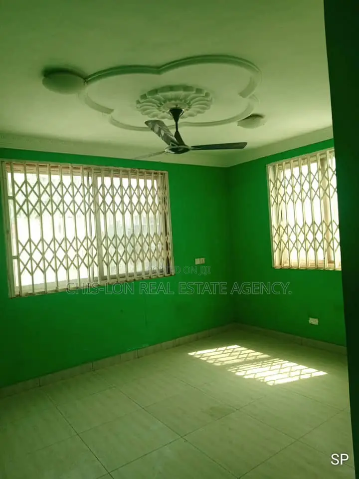 3bdrm House in Kasoa Tuba, Toll Booth for rent