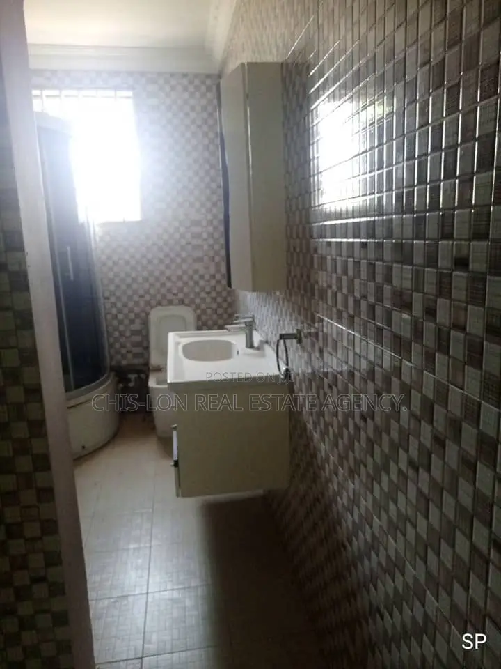 3bdrm House in Kasoa Tuba, Toll Booth for rent
