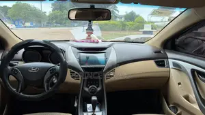 Hyundai Elantra 2013 Green