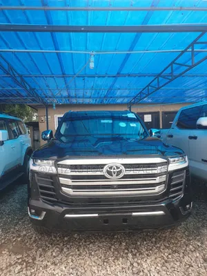 Toyota Land Cruiser 3.5 V6 2022 Black