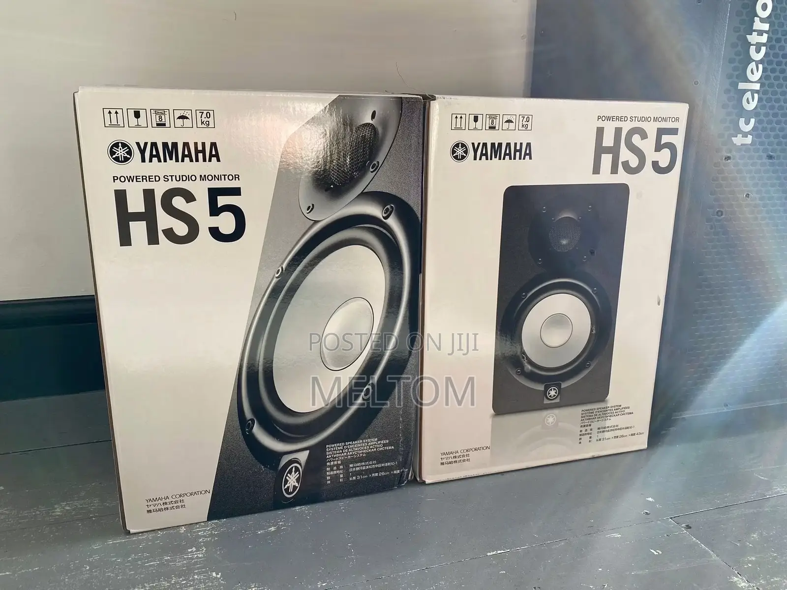 Yamaha Hs5 Active Studio Monitor Speaker(1pair)
