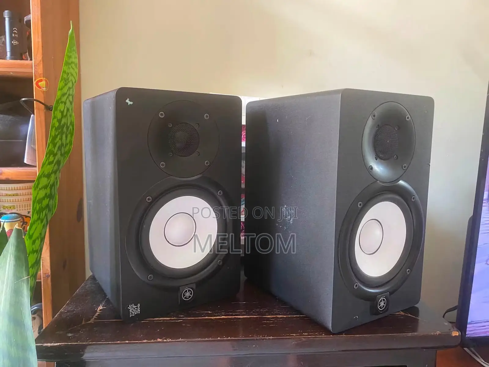 Yamaha Hs5 Active Studio Monitor Speaker(1pair)