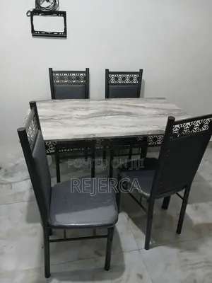 Dinning Set as Seen