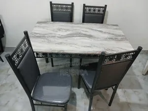 Dinning Set as Seen