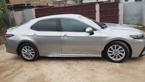 Toyota Camry 2021 Gray