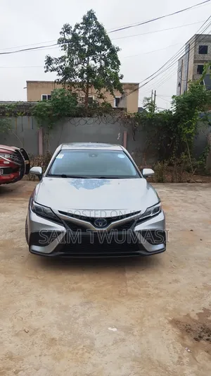 Toyota Camry 2021 Gray