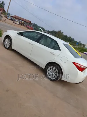 Toyota Corolla 2016 White