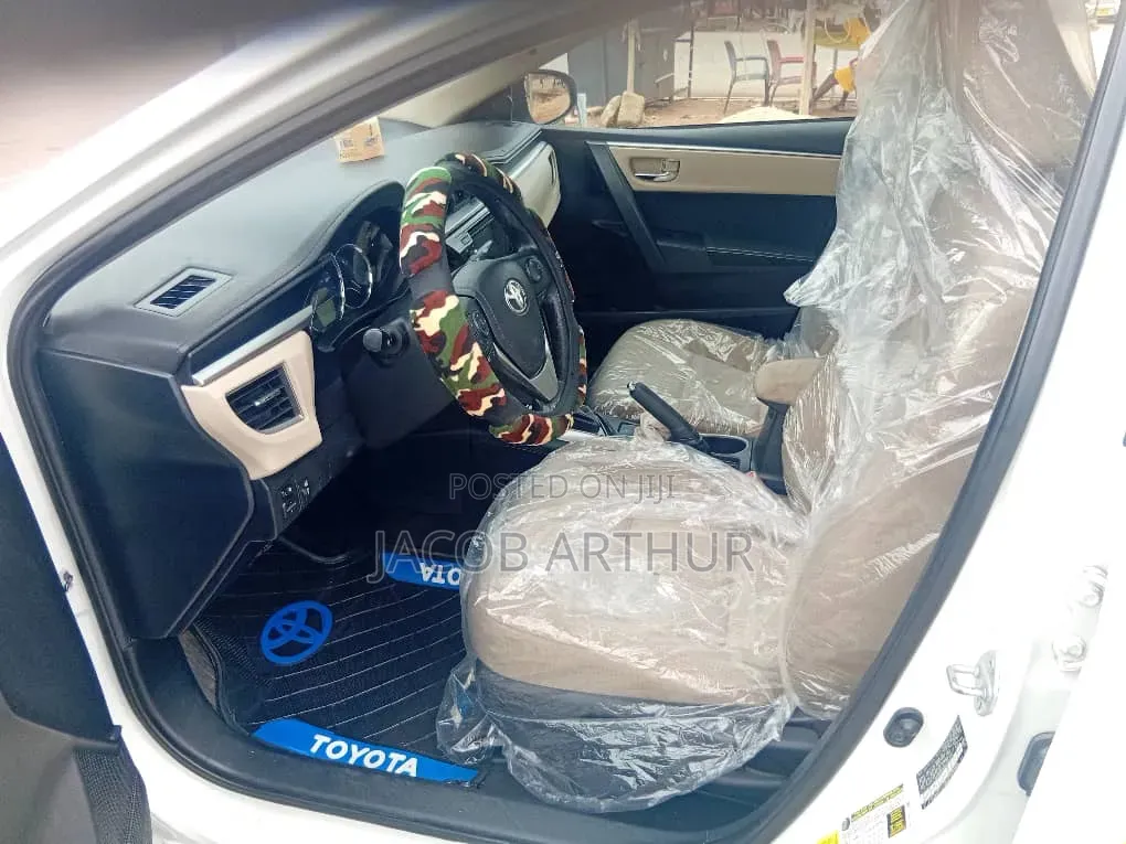 Toyota Corolla 2016 White