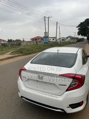 Honda Civic Touring Sedan 2019 White