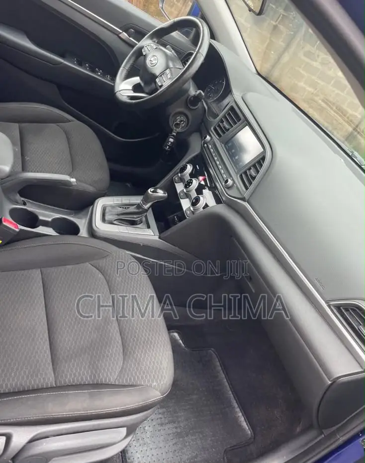 Hyundai Elantra SEL 2019 Blue
