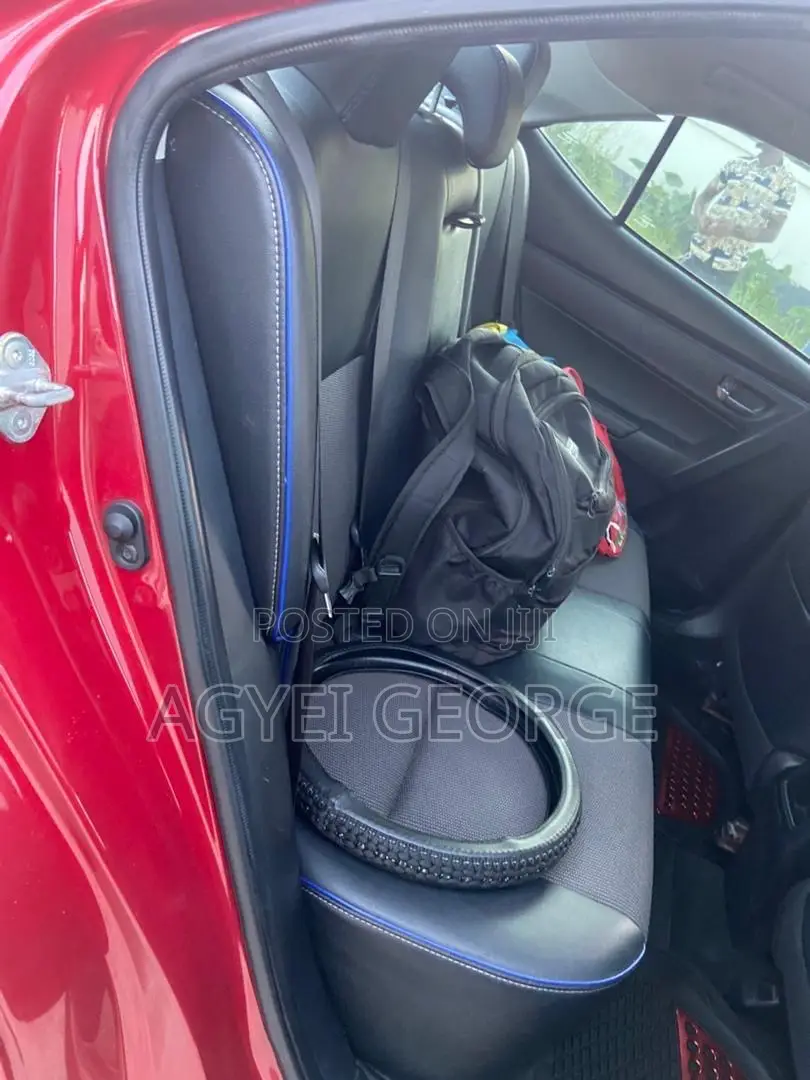 Toyota Corolla XSE (1.8L 4cyl 2A) 2019 Red