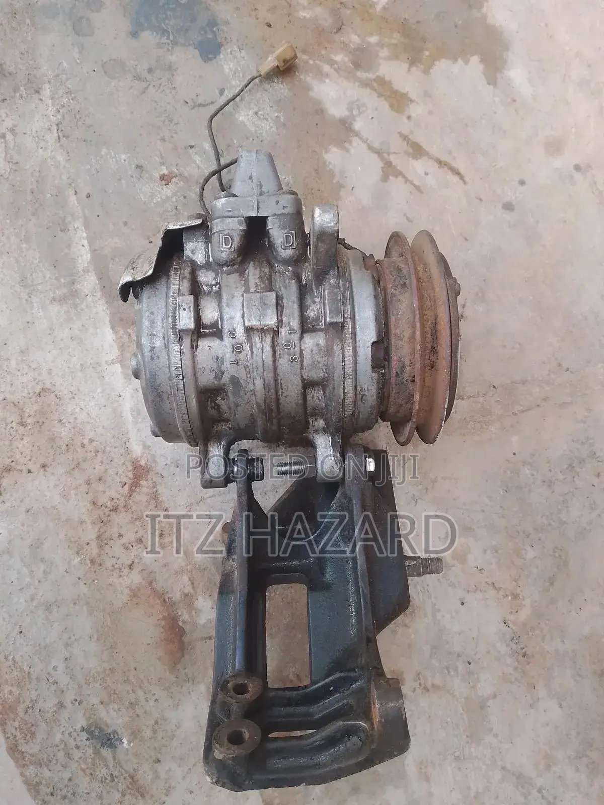 Sanden AC Compressor With Bracket
