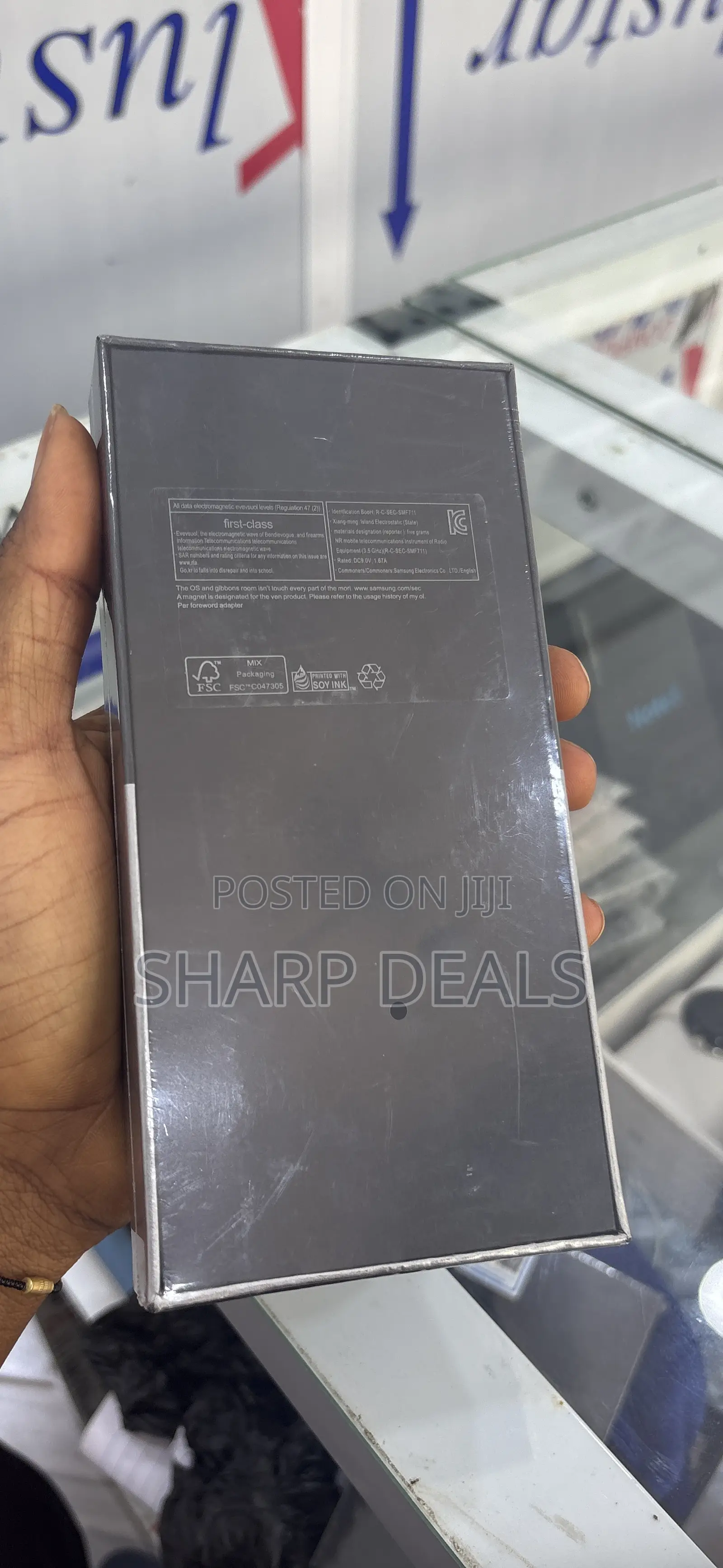 New Samsung Galaxy Z Flip3 5G 256 GB Yellow