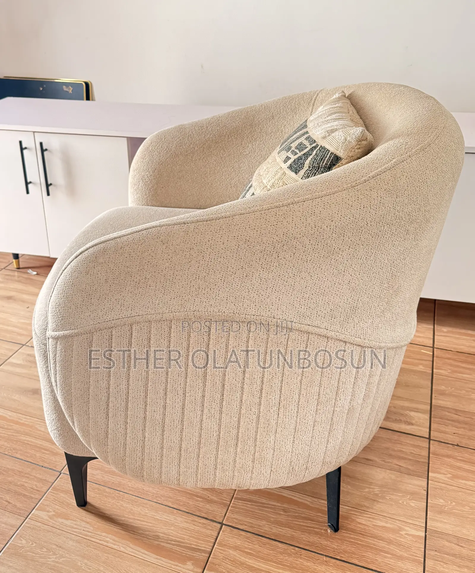Modern Single Sofa