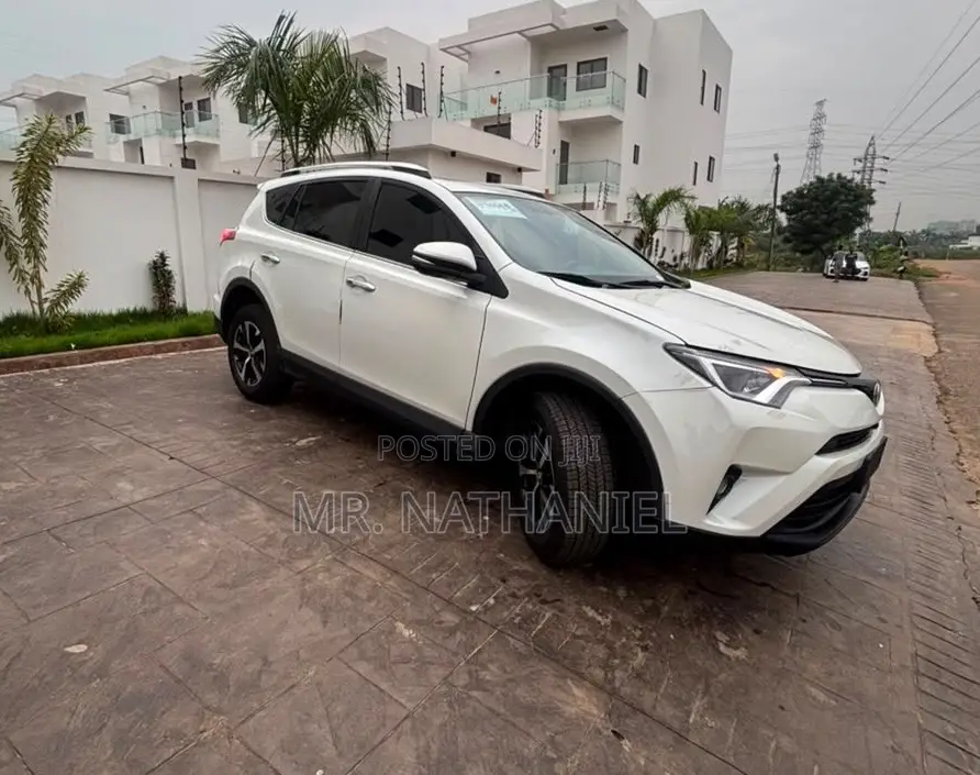 Toyota RAV4 2018 White