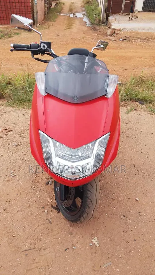 Yamaha 2020 Red