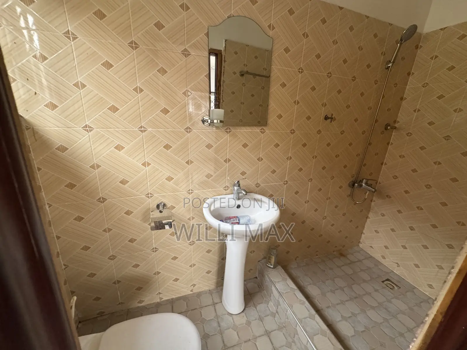 3bdrm Duplex in Abokobi for rent