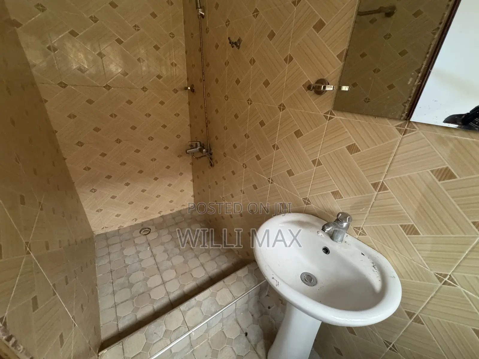 3bdrm Duplex in Abokobi for rent