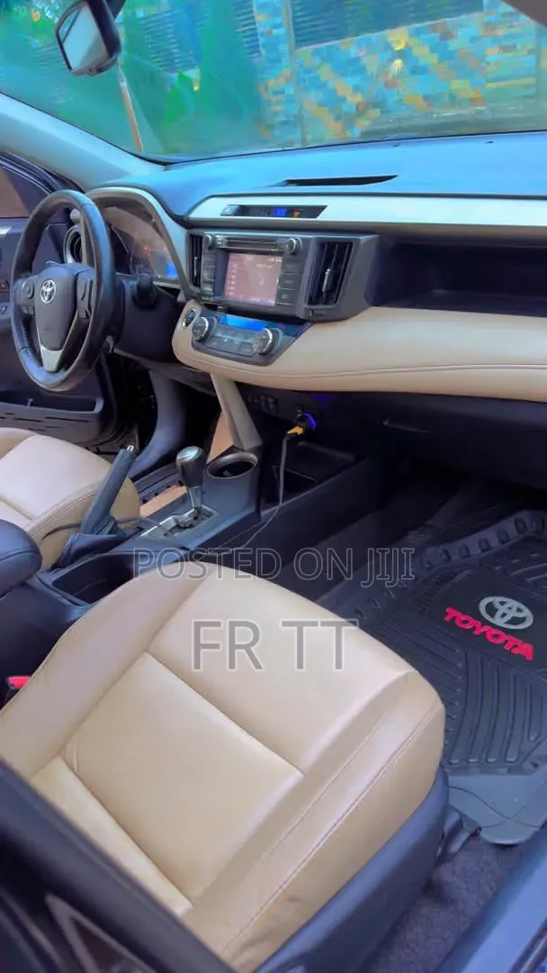 Toyota RAV4 2015 Brown