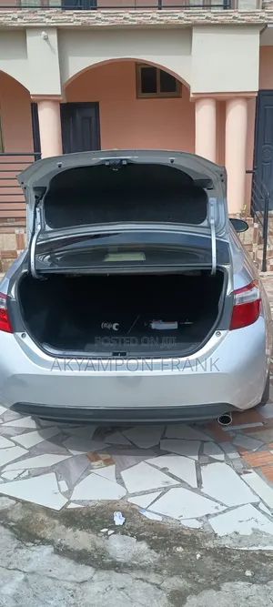 Toyota Corolla 2016 Silver
