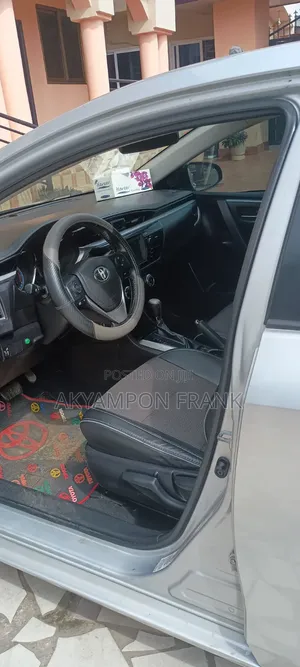 Toyota Corolla 2016 Silver