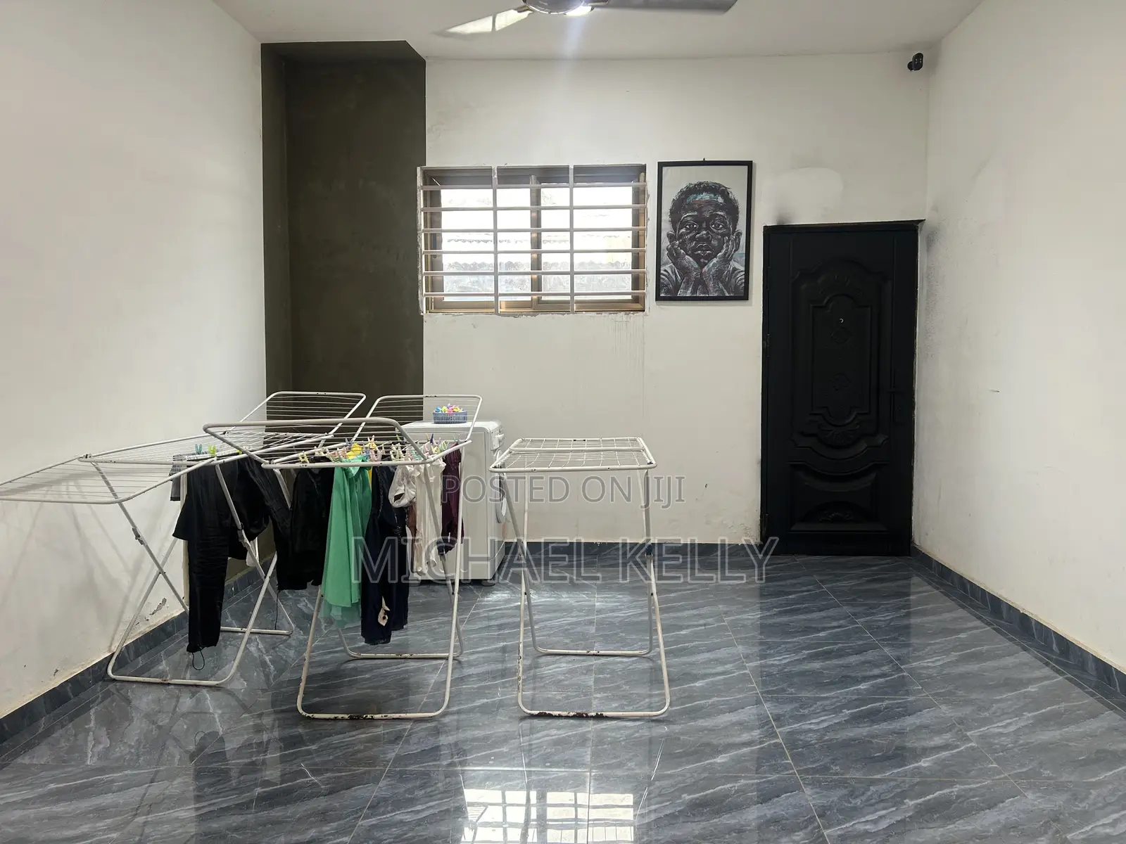 6bdrm Shared Apartment in Ashomang Estate for rent