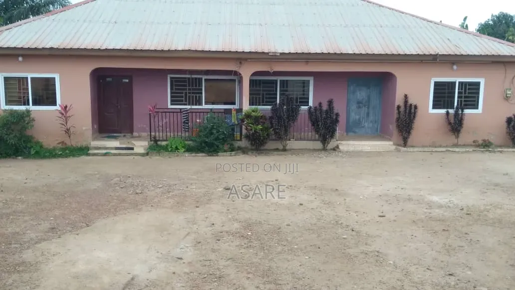 2bdrm Duplex in Woraba Estate, Agona West Municipal for sale