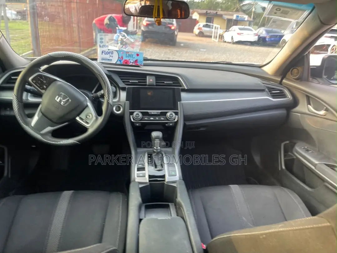 Honda Civic EX 4dr Sedan (2.0L 4cyl) 2017 White