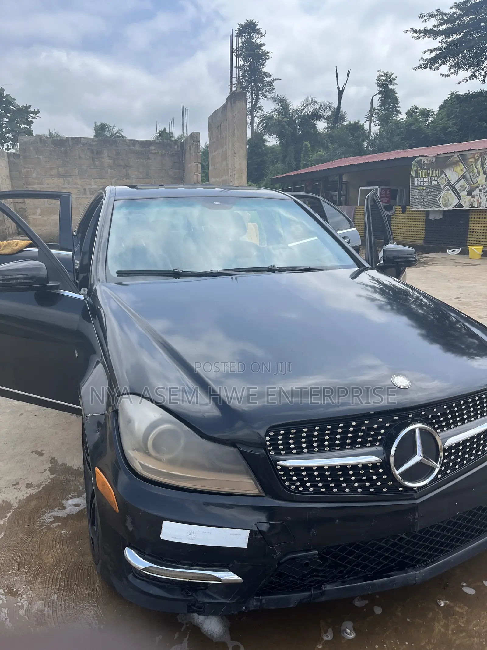 Mercedes-Benz C250 2014 Black