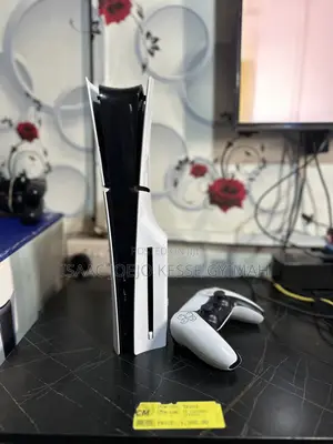 Ps5 Slim Disc Edition With Dope Games