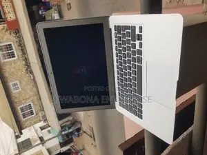 Laptop Apple MacBook Air 8GB Intel Core i5 SSD 128GB