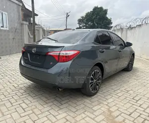 Toyota Corolla 2016 Gray