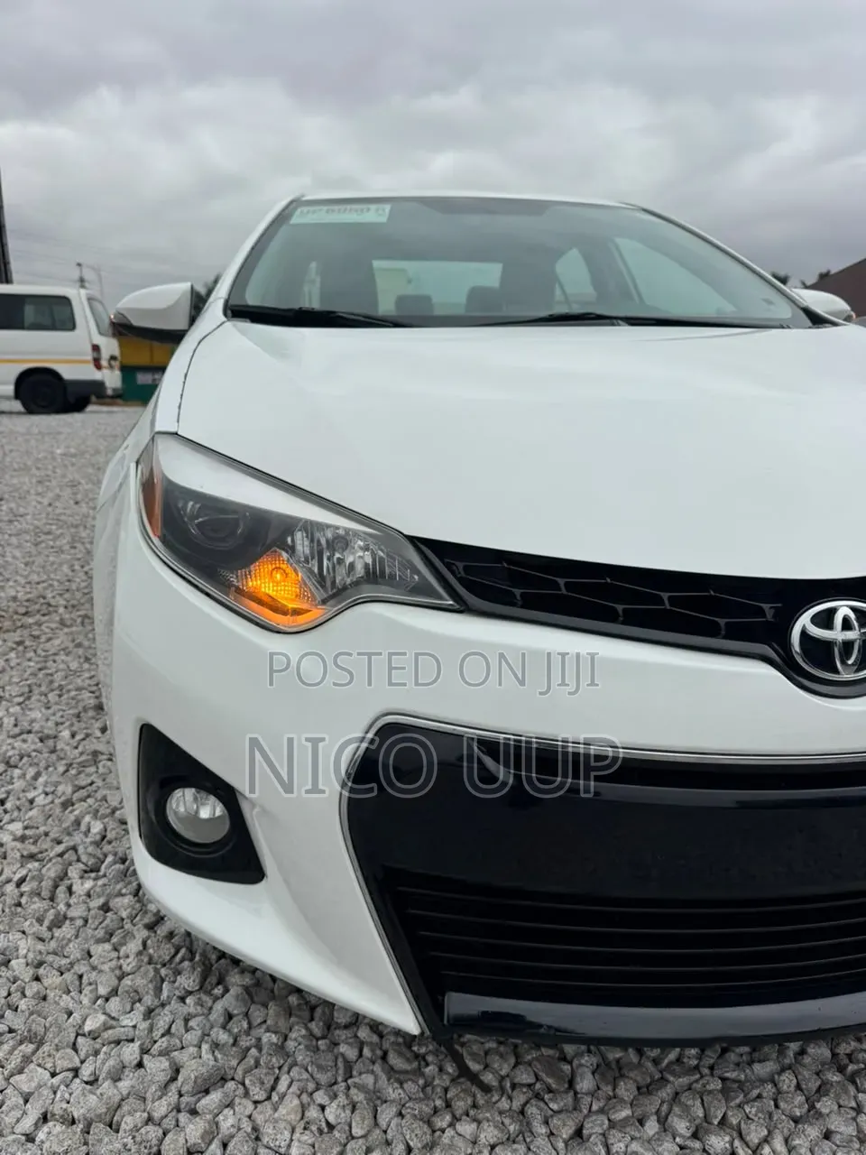 Toyota Corolla 2015 White