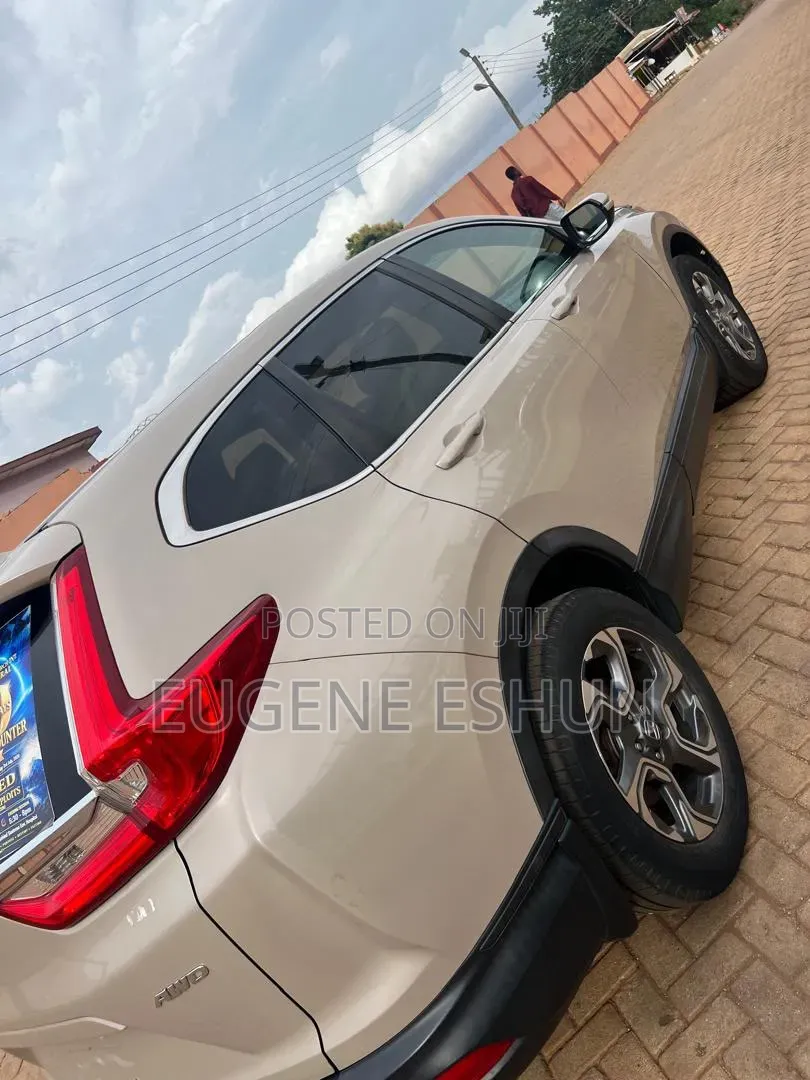 Honda CR-V 2021 Gold