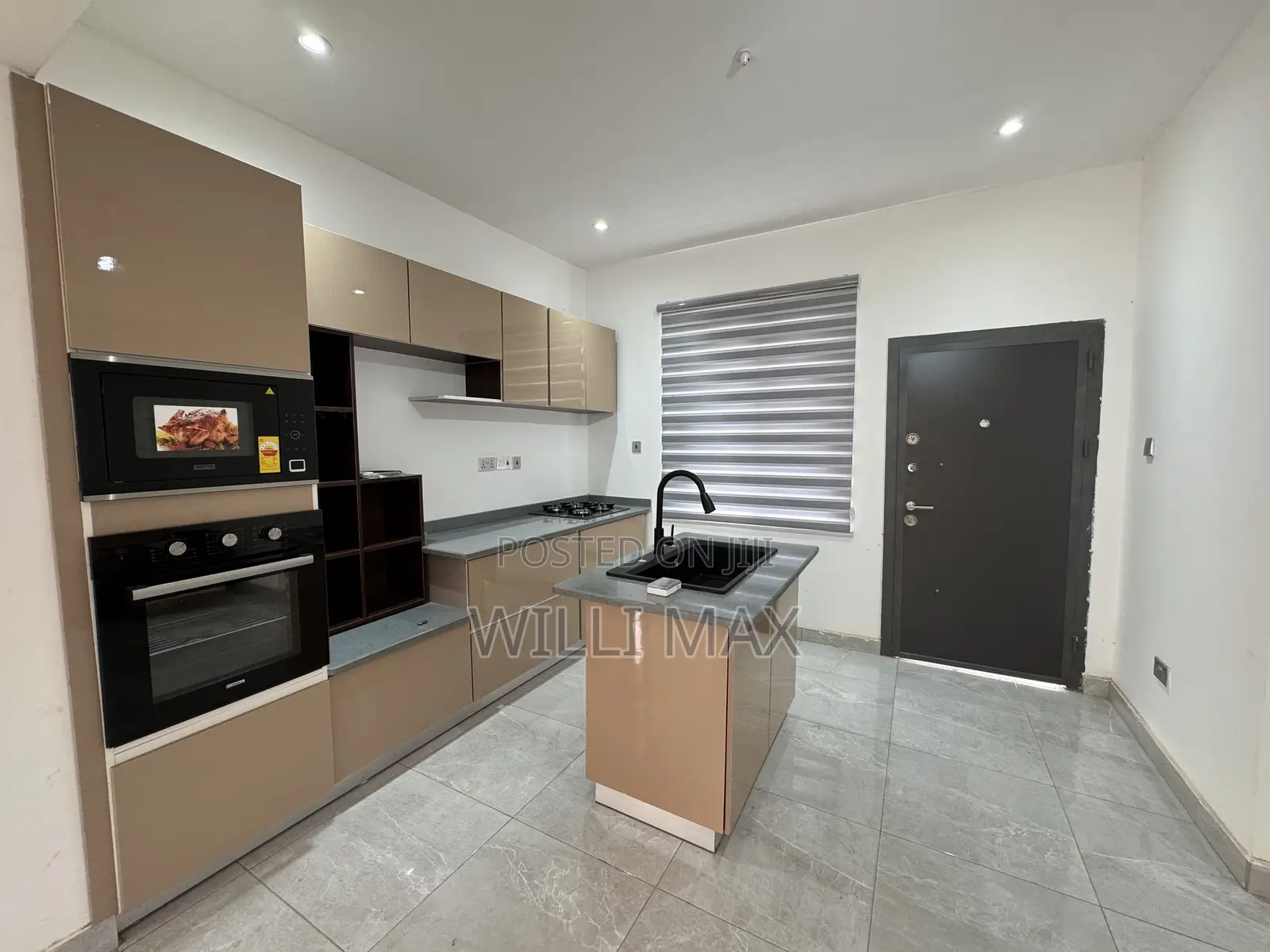 4bdrm Duplex in Amrahia for sale