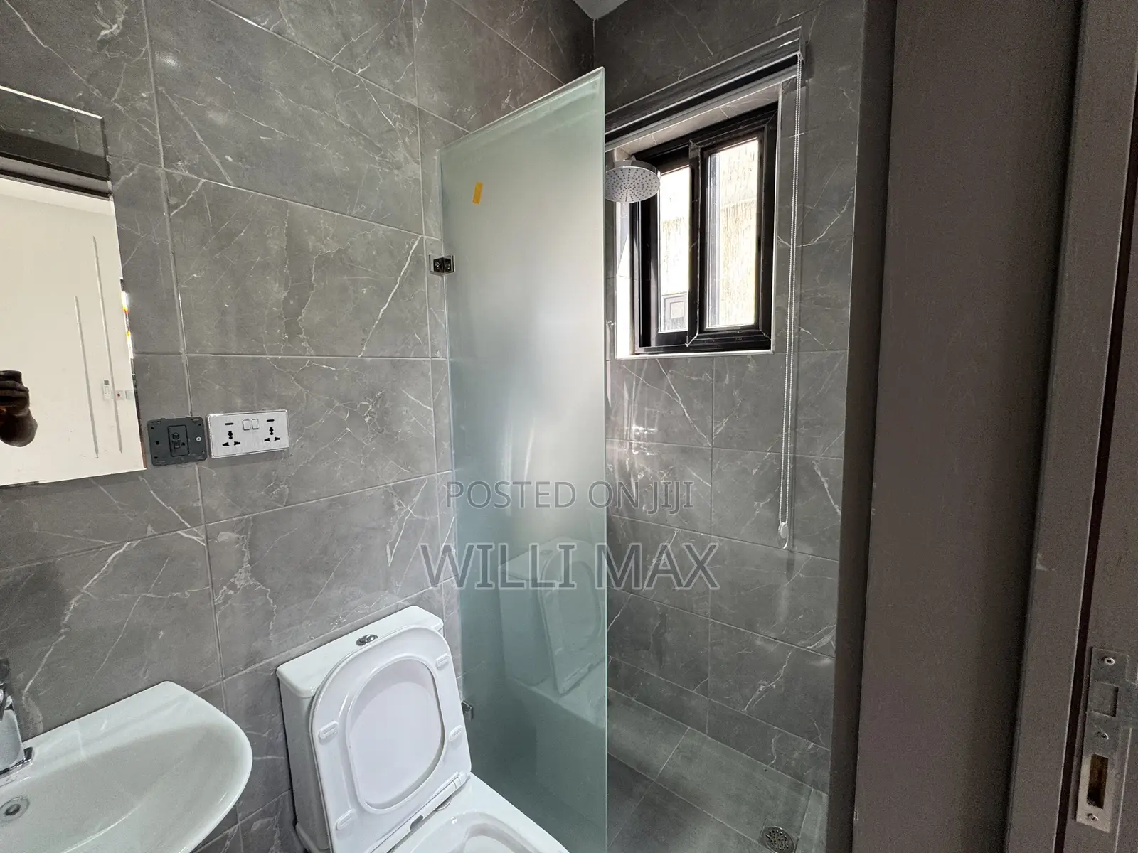 4bdrm Duplex in Amrahia for sale